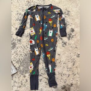 Little Sleepies 6-12mos zippy